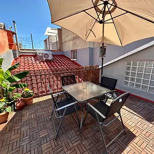 https://little-horse-apartments-3.top-hotels-tarragona.com